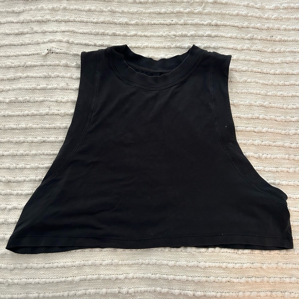 Lululemon cropped tank